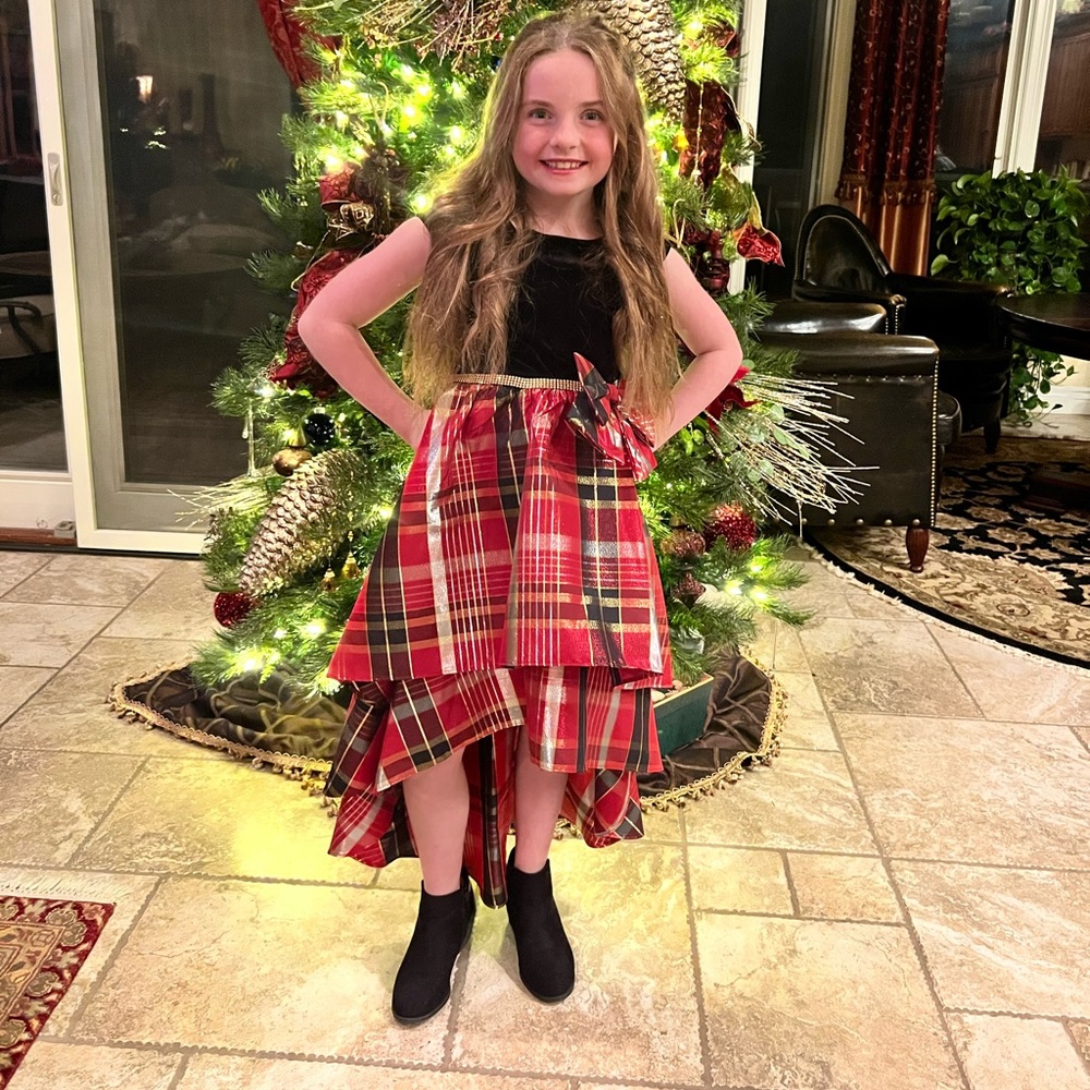 Girls high low dress, size 8.